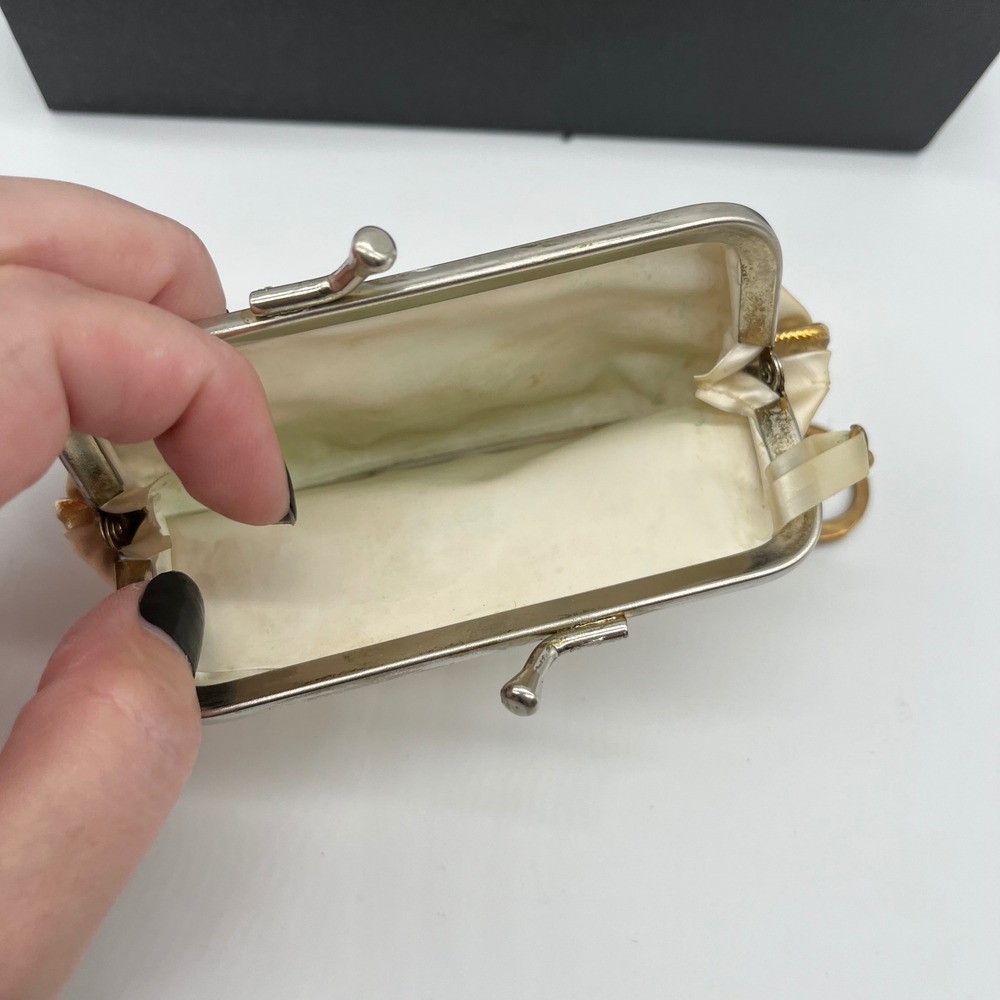 Vtg 50s 60s Change Coin Purse Keychain Floral Rhinestone Cream Kiss Lock Pin-up - Picture 3 of 5
